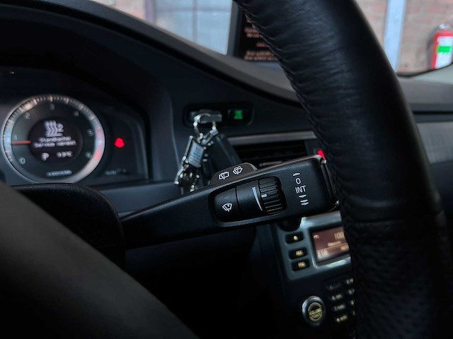 Volvo xc70 2.4 d5 summum 185pk 2009, pd-287-r youngtimer - afbeelding 15 van  34