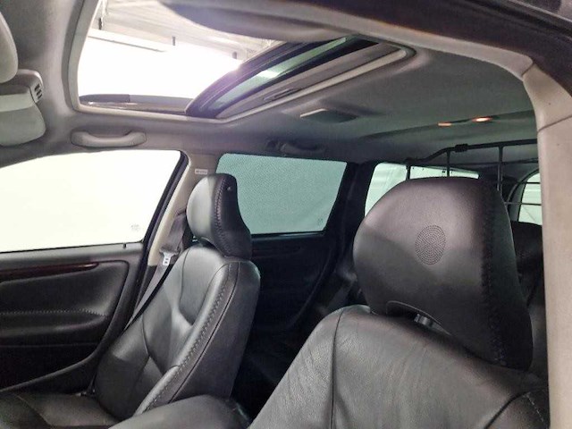 Volvo xc70 2.5 t geartronic | 2-xsh-50 - afbeelding 5 van  16