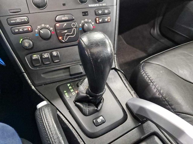 Volvo xc70 2.5 t geartronic | 2-xsh-50 - afbeelding 4 van  16