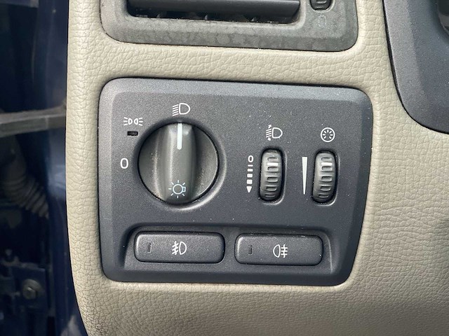 Volvo xc70 2.5 t geartronic comfort line 2002 | 76-ld-bn i - afbeelding 30 van  31