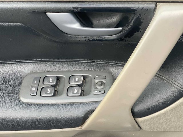 Volvo xc70 2.5 t geartronic comfort line 2002 | 76-ld-bn i - afbeelding 2 van  31