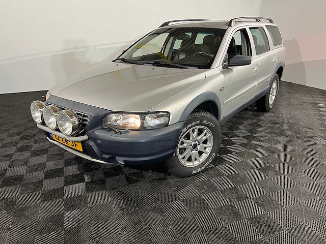 Volvo xc70 2.5 t gtr.comfort l, 12-lr-jf - afbeelding 1 van  13