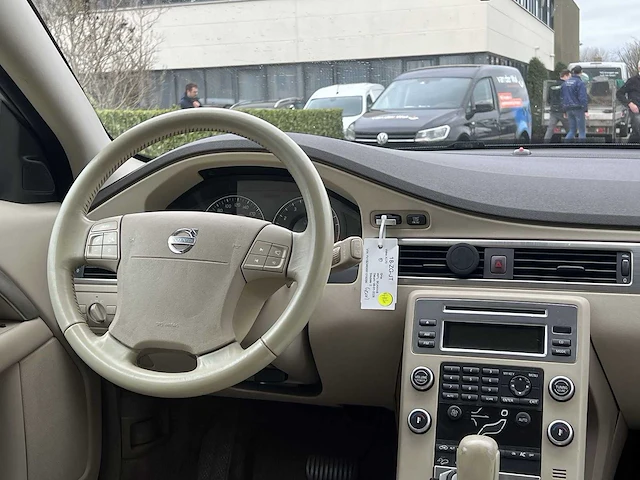 Volvo xc70 3.2 nordic 2008 | youngtimer | 18-zg-jt - afbeelding 28 van  34