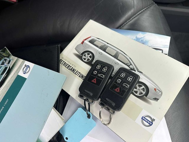 Volvo xc70 3.2 summum 4wd automatic | 03-01-45 i - afbeelding 4 van  21