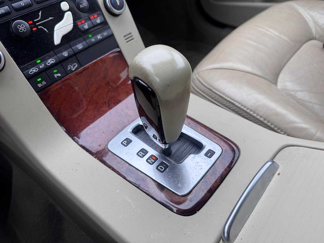 Volvo xc70 3.2 summum automaat; 49-jvs-9 - afbeelding 11 van  22