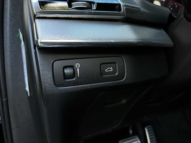 Volvo xc90 2.0 b5 awd inscription 235pk 2020 (origineel-nl) 7-persoons, h-655-hp - afbeelding 18 van  55