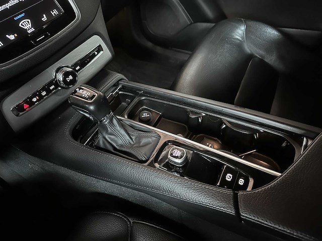 Volvo xc90 2.0 d4 90th anniversary edition 7p. 190pk 2019 (origineel-nl), xg-827-b - afbeelding 19 van  47