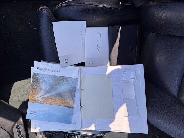 Volvo xc90 2.0 d5 awd inscription automaat; rv-530-f - afbeelding 21 van  28