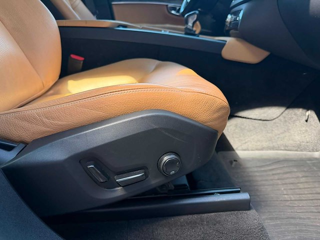 Volvo xc90 2.0 d5 awd momentum | l-124-pd i - afbeelding 8 van  18