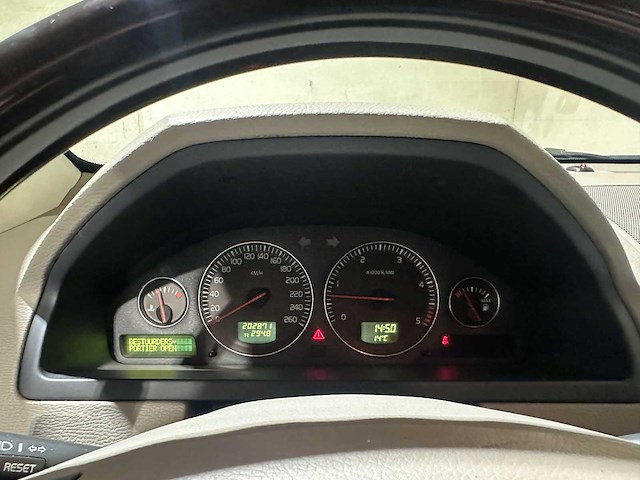 Volvo xc90 2.4 d5 elite 163pk 2004, zb-112-r - afbeelding 34 van  36