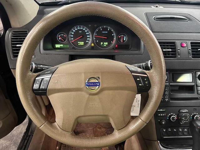 Volvo xc90 2.4 d5 summum 7p. | youngtimer | 33-jtp-7 - afbeelding 2 van  17
