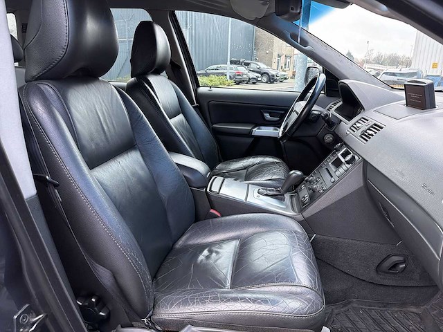 Volvo xc90 2.5 t exclusive 7 seats | 88-pt-pb i - afbeelding 25 van  35