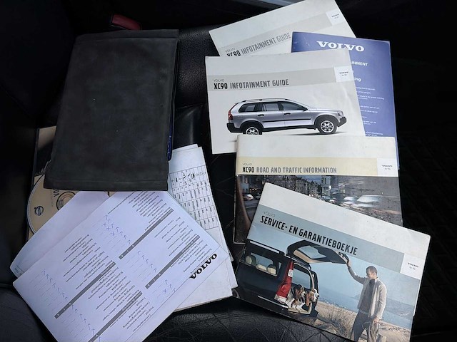 Volvo xc90 2.5 t exclusive 7 seats | 88-pt-pb i - afbeelding 27 van  35