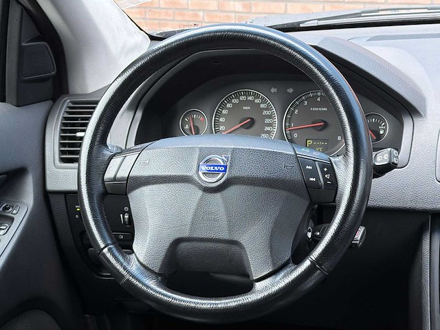 Volvo xc90 2.5 t exclusive 7 seats | 88-pt-pb i - afbeelding 33 van  35