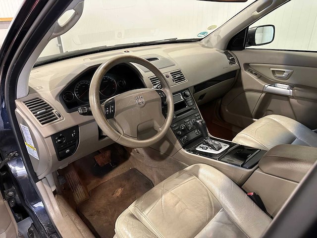 Volvo xc90 2.5 t summum 7 persoons 91-rg-nf - afbeelding 18 van  18