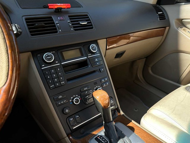 Volvo xc90 4.4 v8 awd summum 315pk 2007 - afbeelding 14 van  31