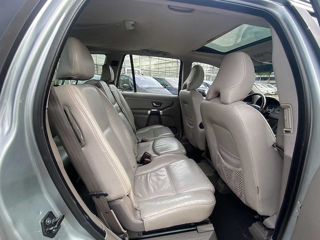 Volvo xc90 4.4 v8 summum 7p | 68-jbx-6 i - afbeelding 24 van  35
