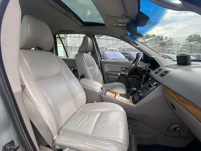 Volvo xc90 4.4 v8 summum 7p | 68-jbx-6 i - afbeelding 26 van  35