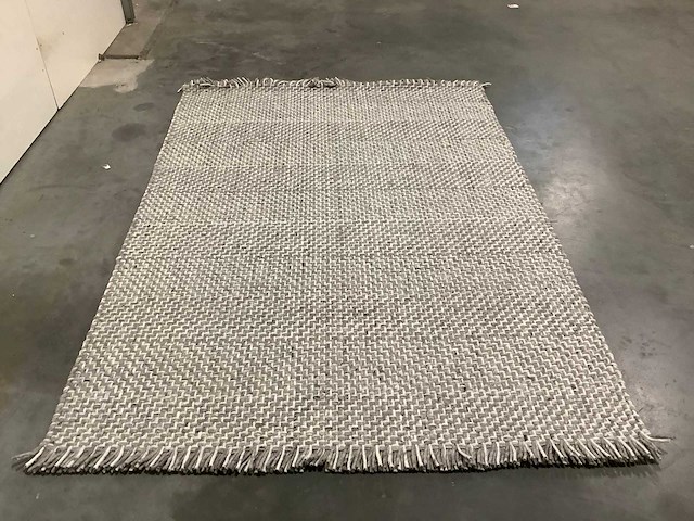 Vomodi laurino dark grey vloerkleed 160x230cm - afbeelding 4 van  6