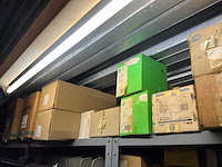 Voor- achterverlichting auto - afbeelding 2 van  4