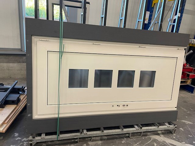 Voordeur kozijn kömmerling, 9001 hoogglaswit - afbeelding 1 van  3