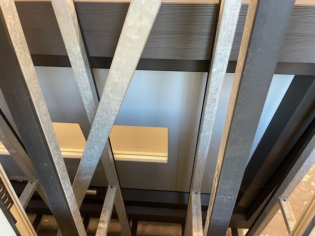 Voordeur kozijn kömmerling, 9001 hoogglaswit - afbeelding 3 van  3