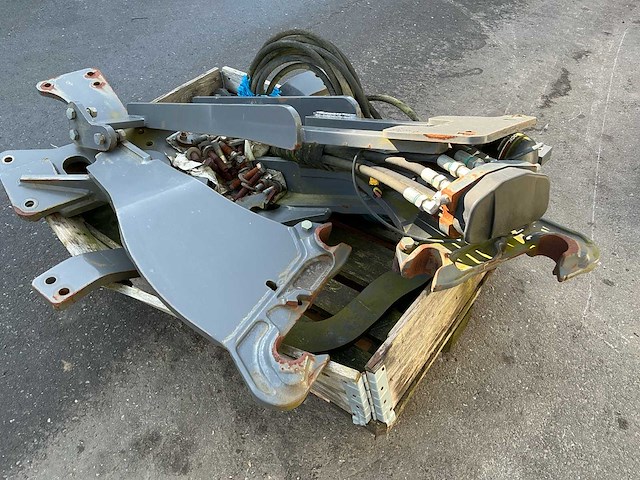 Voorladersteunen valtra n134 - afbeelding 5 van  7