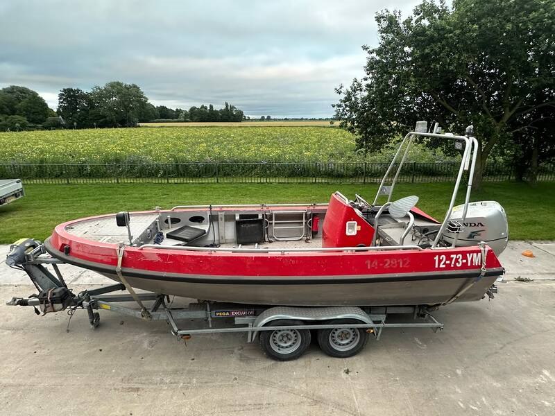 Voormalige brandweerboot