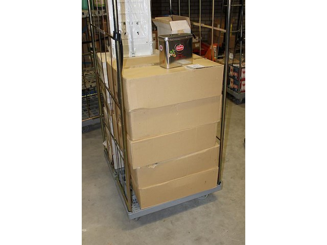 Voorraad- / noot-blikken duyvis. 60 stuks in 5 dozen. - afbeelding 2 van  3