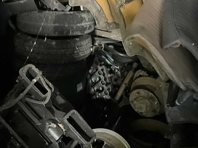 Voorraad auto-onderdelen o.a. carrosserie, interieur, velgen van mg, mini - afbeelding 11 van  41