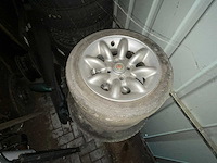 Voorraad auto-onderdelen o.a. carrosserie, interieur, velgen van mg, mini - afbeelding 16 van  41