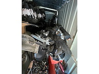 Voorraad auto-onderdelen o.a. carrosserie, interieur, velgen van mg, mini - afbeelding 17 van  41