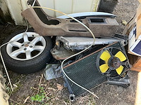 Voorraad auto-onderdelen o.a. carrosserie, interieur, velgen van mg, mini - afbeelding 22 van  41