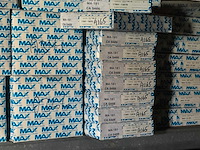 Voorraad auto-onderdelen o.a. remblokken, radiatoren, interieur/oliefilters + 12 meter legbordstelling - afbeelding 10 van  28