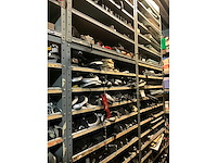 Voorraad auto-onderdelen o.a. stuurkolomsystemen, kogelkoppelingen, accukabels, keerringen, ecd, versnellingspoken - afbeelding 1 van  17