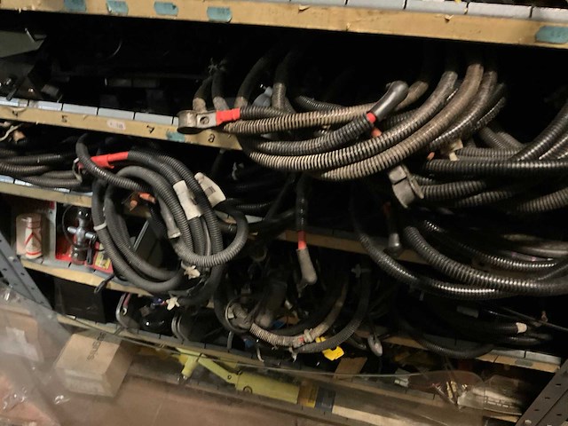 Voorraad auto-onderdelen o.a. stuurkolomsystemen, kogelkoppelingen, accukabels, keerringen, ecd, versnellingspoken - afbeelding 10 van  17