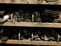 Voorraad auto-onderdelen o.a. stuurkolomsystemen, kogelkoppelingen, accukabels, keerringen, ecd, versnellingspoken - afbeelding 11 van  17