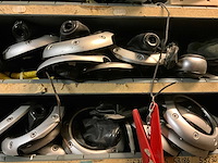 Voorraad auto-onderdelen o.a. stuurkolomsystemen, kogelkoppelingen, accukabels, keerringen, ecd, versnellingspoken - afbeelding 13 van  17
