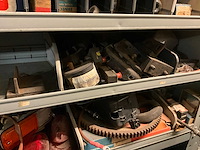 Voorraad auto-onderdelen o.a. stuurkolomsystemen, kogelkoppelingen, accukabels, keerringen, ecd, versnellingspoken - afbeelding 15 van  17