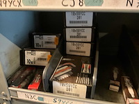 Voorraad auto-onderdelen o.a. thermostaten, bougies - afbeelding 7 van  20