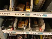 Voorraad auto-onderdelen o.a. thermostaten, bougies - afbeelding 9 van  20