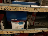 Voorraad auto-onderdelen o.a. wiellagers sets, bougies - afbeelding 3 van  11