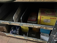 Voorraad autoverlichting, druklagers en toebehoren - afbeelding 16 van  23