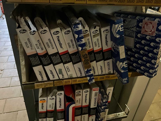 Voorraad distributieriemen - afbeelding 11 van  11