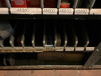 Voorraad elektronische auto-onderdelen o.a. stroomverdelers - afbeelding 5 van  19