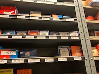 Voorraad elektronische auto-onderdelen o.a. stroomverdelers - afbeelding 19 van  19