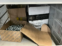 Voorraad kunststof bochten, sokken, moffen, kragen, t-stukken, eindkappen - afbeelding 32 van  61