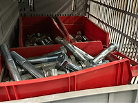 Voorraad kunststof bochten, sokken, moffen, kragen, t-stukken, eindkappen - afbeelding 34 van  61