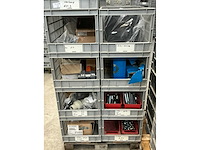 Voorraad kunststof bochten, sokken, moffen, kragen, t-stukken, eindkappen - afbeelding 37 van  61