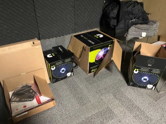 Voorraad magazijn geluid / licht - afbeelding 3 van  21